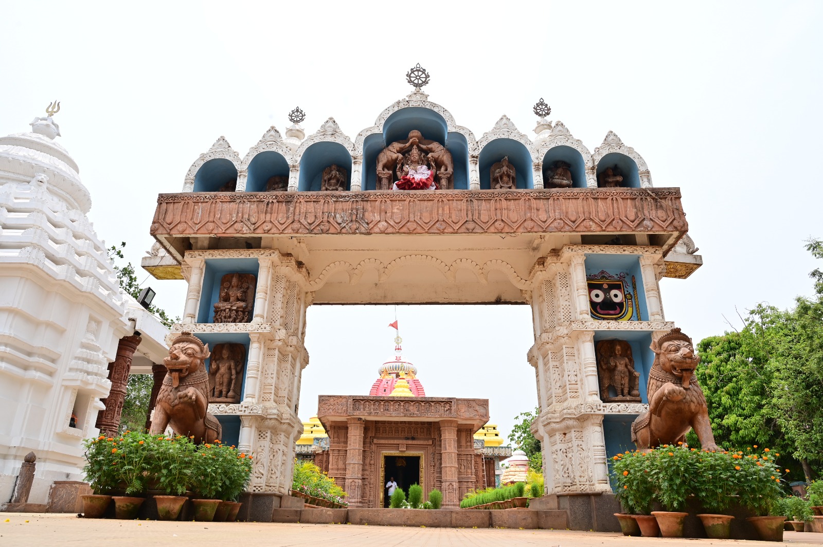 temple gates